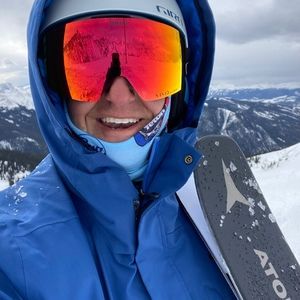 Meet your Posher, Jonathan